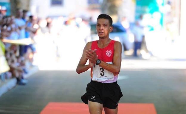 Houssame Benabbou logra el segundo puesto en la Media Maratón Sevilla-Los Palacios