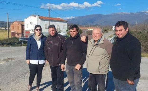Más de 300 vecinos de Losar de la Vera piden el arreglo de la carretera de El Robledo