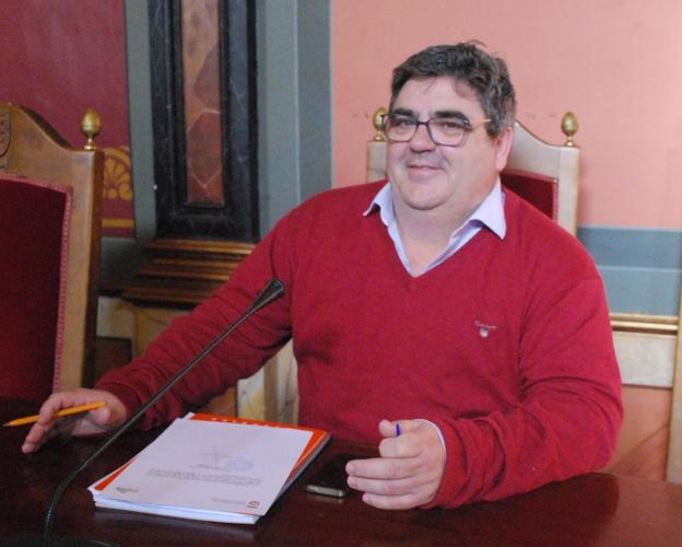 Paredes apuesta por revitalizar la izquierda de Trujillo
