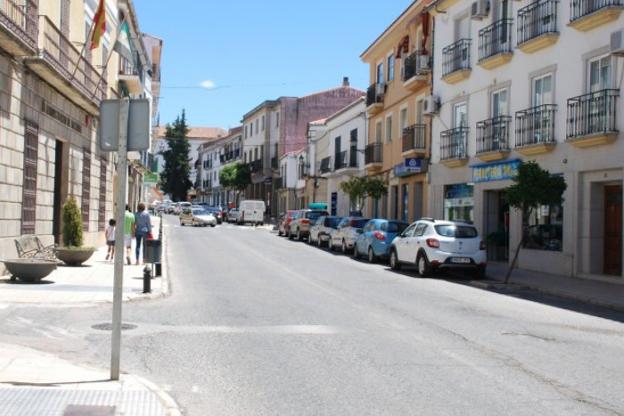Los carteles sin permiso municipal van a disponer de hasta cinco años para legalizarse