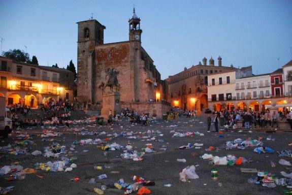 El Ayuntamiento refuerza la limpieza para los días de fiesta