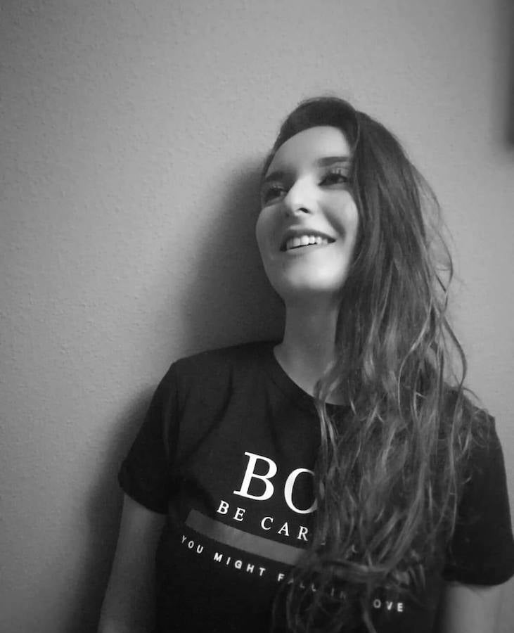La trujillana Marta del Río, de 21 años, presenta su primera novela