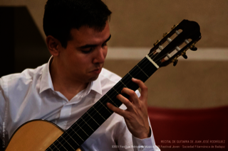 El palacio de los Barrantes Cervantes acoge esta tarde un concierto de guitarra