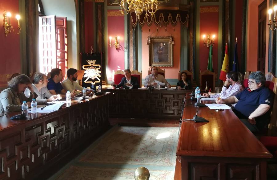 El Ayuntamiento ocupará la plaza vacante de secretaría en junio