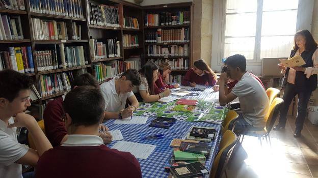 La biblioteca saldrá a la calle con 'Cuento de una noche de verano'