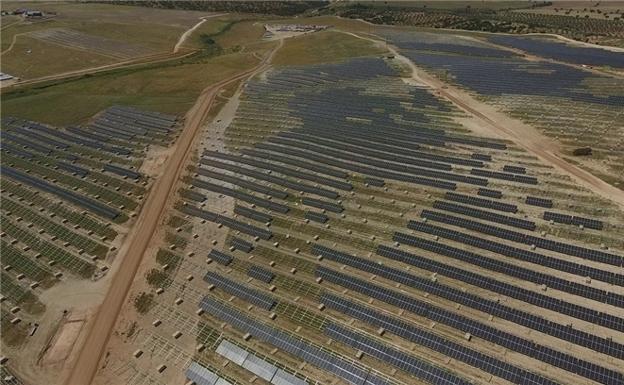 Iberdrola avanza para construir la planta fotovoltaica más grande de Europa entre Torecillas de la Tiesa y Aldeacentenera