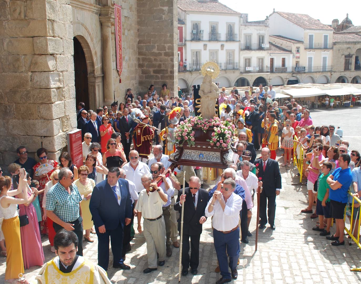 Las fiestas patronales se fijan a partir del primer domingo de septiembre