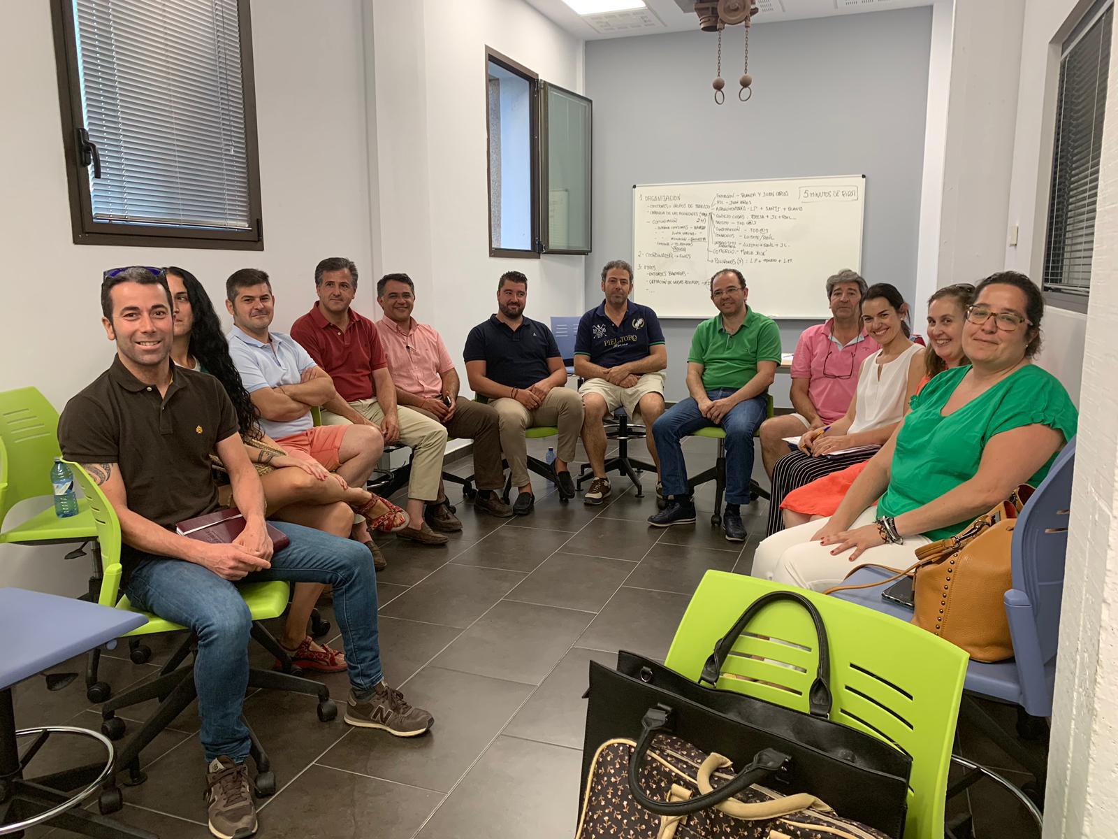 El colectivo de empresarios quiere un plan de formación
