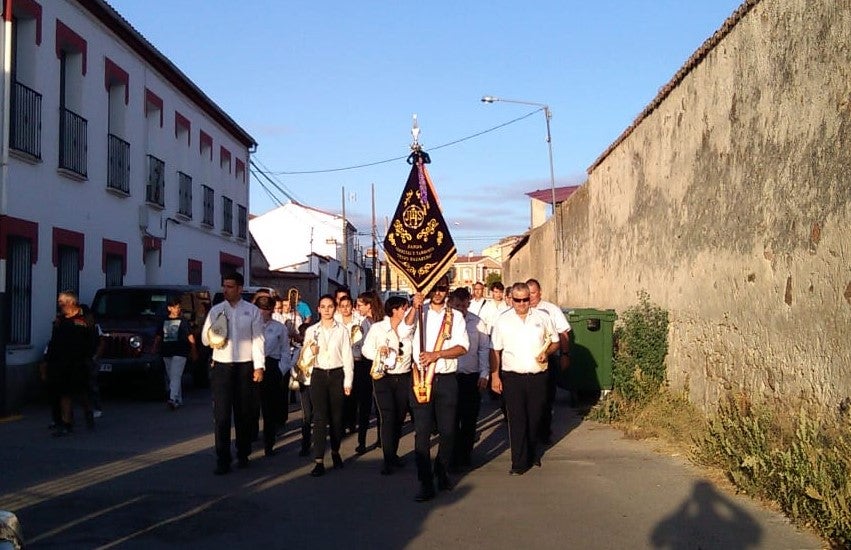 Homenajes, verbenas y puja por las fiestas de La Piedad