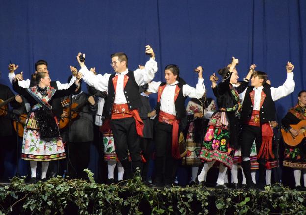 El festival Valfermoso congrega a más de 700 personas en Huertas de Ánimas