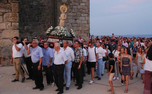 La Hermandad Virgen de la Victoria celebra su 75 aniversario con dos actos
