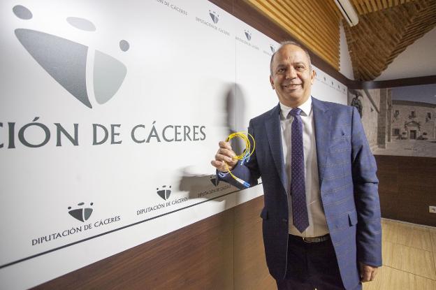 La fibra óptica llega ya a todos los ayuntamientos de la provincia cacereña