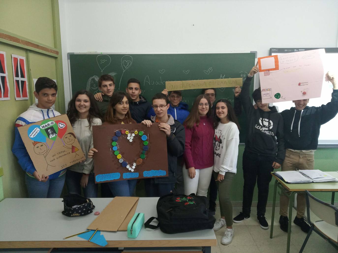 El IES Turgalium pone en marcha el proyecto 'Tapones solidarios'