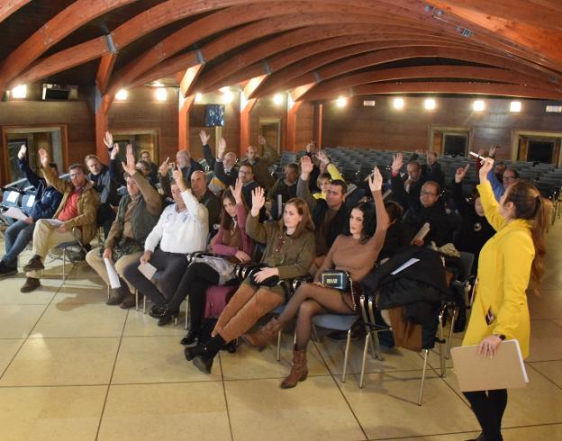 La Asociación de Empresarios quiere un estudio para detectar las oportunidades comerciales