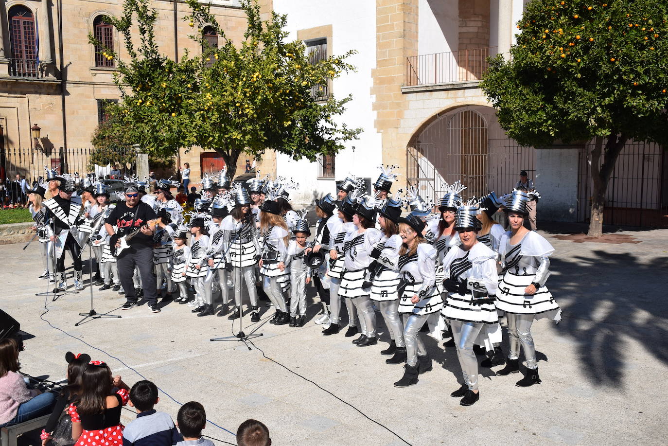 Las Notas, premio al mejor disfraz en el desfile de carnaval