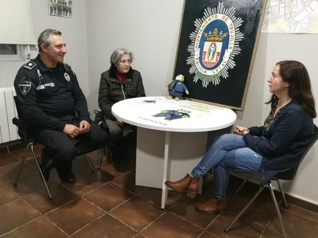 La Policía se suma a la campaña para investigar el cáncer infantil