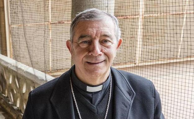 El obispo de Plasencia pide a los párrocos que sean «creativos» durante la Semana Santa