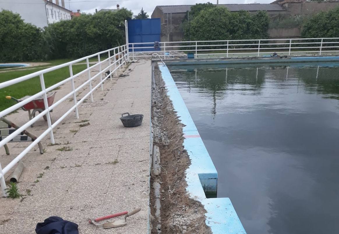 Iniciada la reforma de la piscina municipal de Huertas de Ánimas
