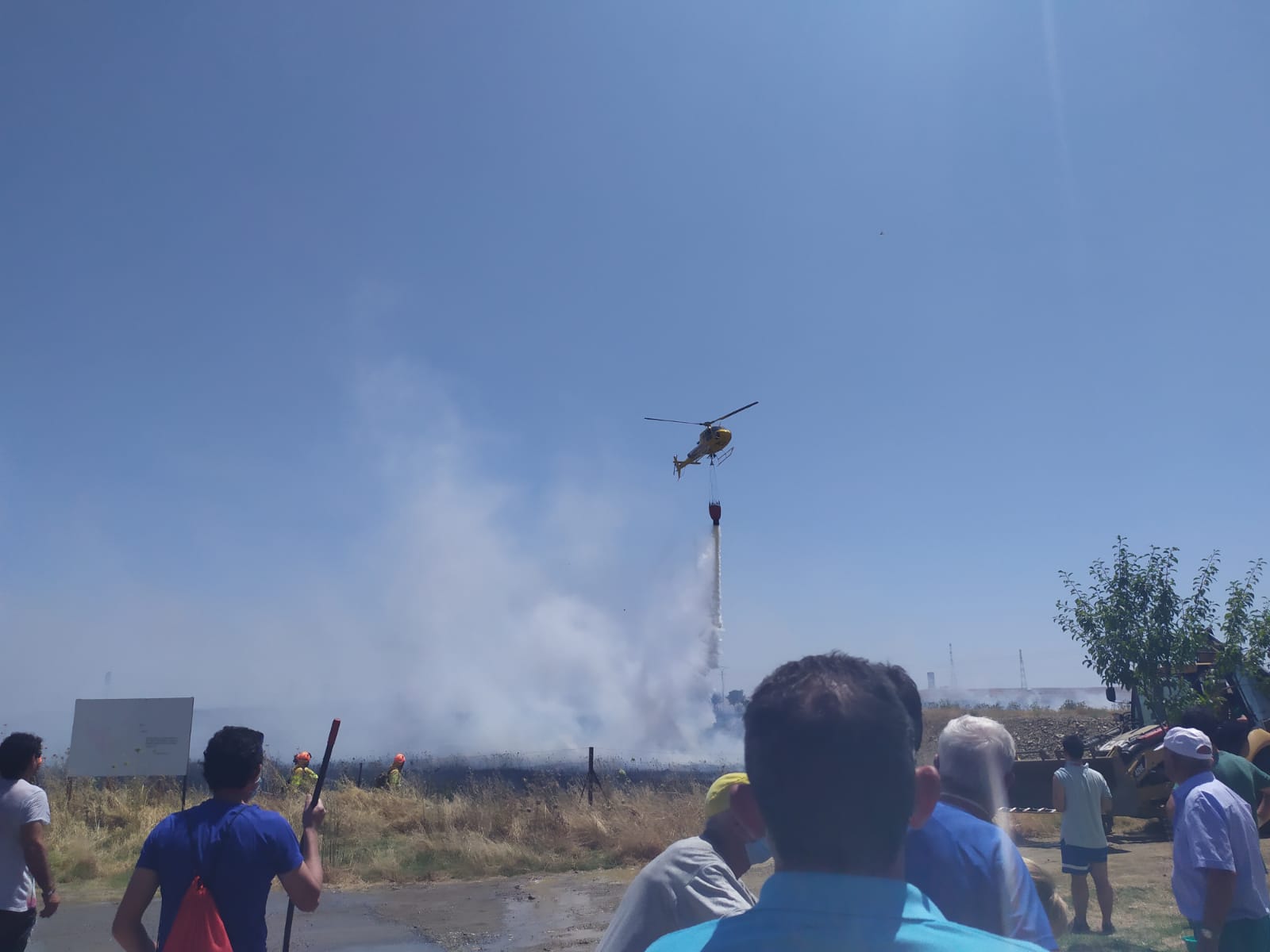Estabilizado un incendio en La Cumbre que ha calcinado más de ocho hectáreas