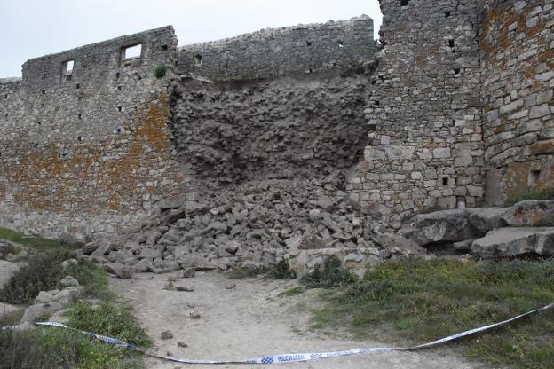 El Consistorio presenta el proyecto de recuperación del último tramo de muralla caído