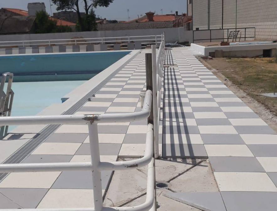 Continúan las mejoras en la piscina municipal de Huertas de Ánimas