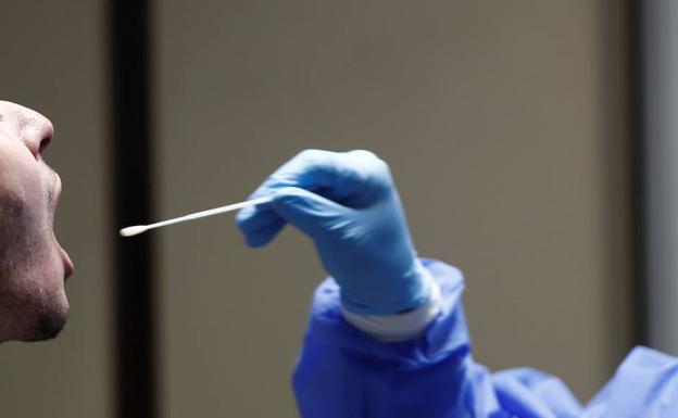 La ciudad registra un brote de coronavirus con cinco casos positivos
