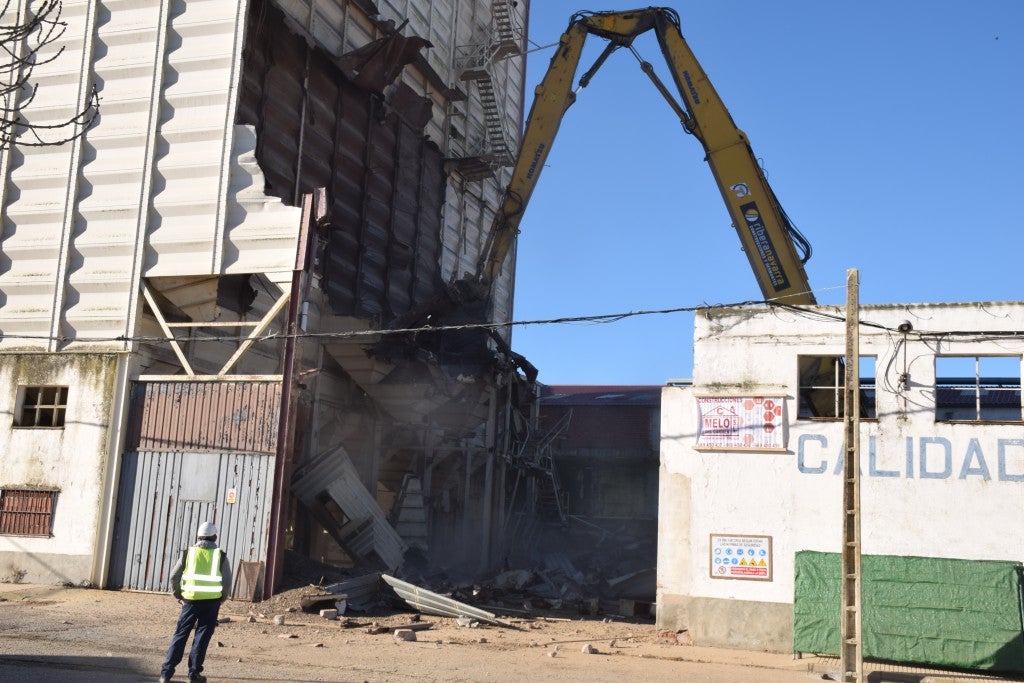 Derrumbe de la planta de TECA situada dentro de Trujillo