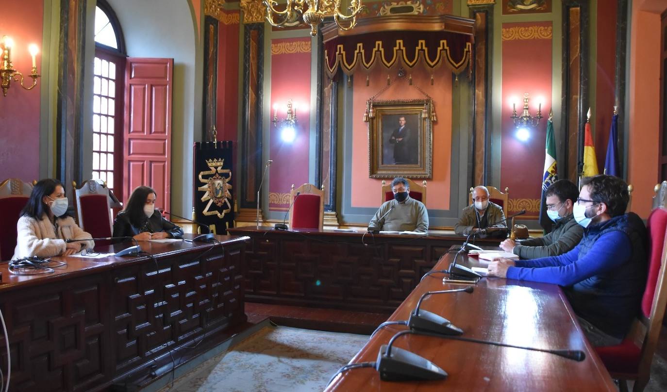 El Consistorio suma algo más de 678.000 euros para dar empleo este año