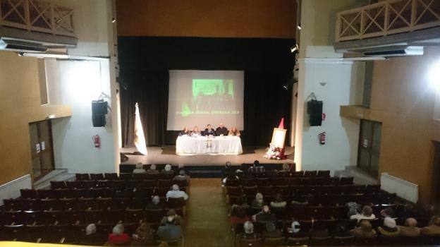 El Consistorio quiere regular ahora el uso de instalaciones municipales
