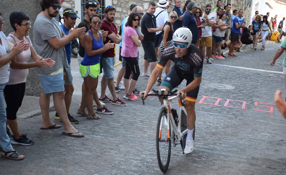 La ciudad recupera su tradicional prueba ciclista 'Subida al castillo'