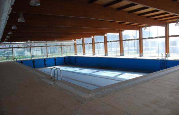 El Consistorio llevará a cabo un nuevo vaso de compensación en la piscina climatizada