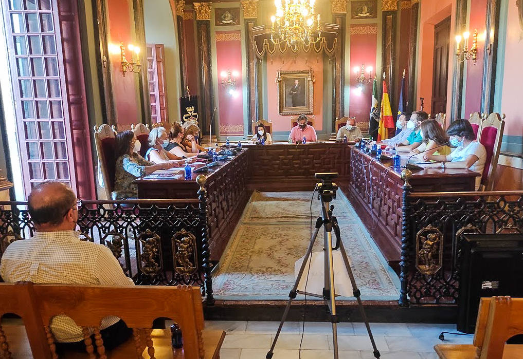 El Consistorio da los primeros pasos para revisar diversos impuestos y tasas municipales