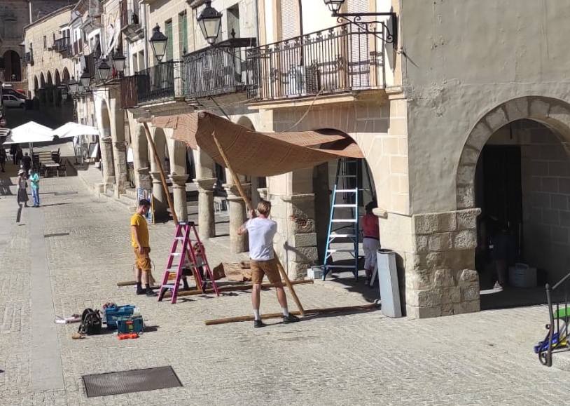 Hosteleros de la plaza Mayor cerrarán el 23 de octubre, al menos, por el rodaje de 'La casa del dragón'