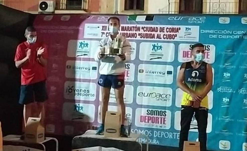 El trujillano Javier Canelada gana la Media Maratón 'Ciudad de Coria'