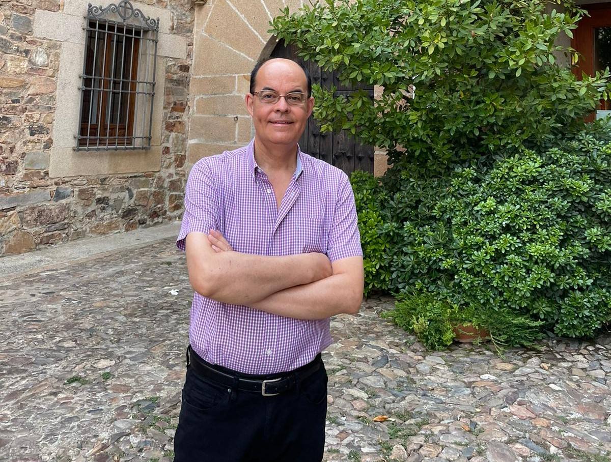 Ramos Rubio saca una nueva publicación basada en el convento de San Francisco
