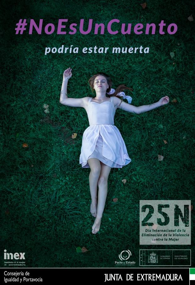 Acto con motivo del día de la eliminación de la violencia contra las mujeres en las puertas del Consistorio