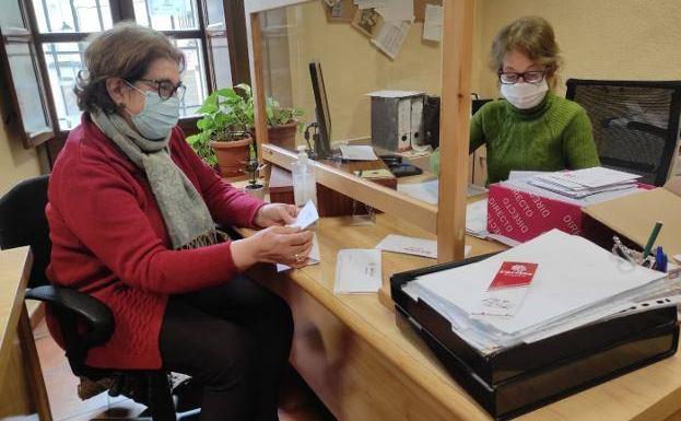 Cáritas ayuda a más de 40 familias de la localidad