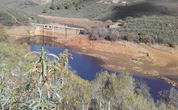 Una nueva balsa incrementará un 80% la capacidad de la presa de Santa Lucía