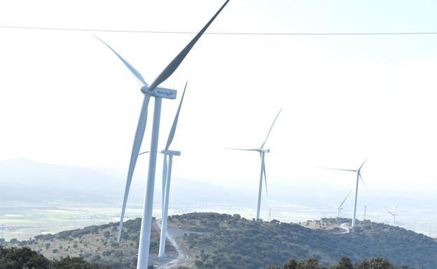 Iberdrola renuncia a sus parques eólicos de Garciaz, Madroñera y Conquista de la Sierra