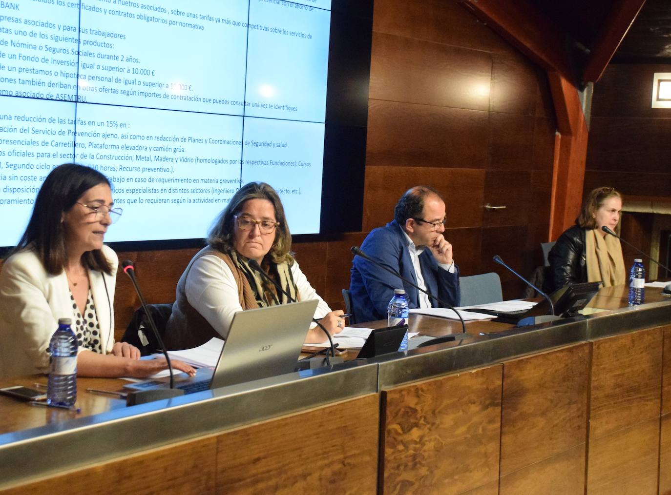Asemtru aprueba en asamblea la limitación de los mandatos