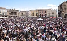 Miles de personas se reunirán hoy en la plaza Mayor para disfrutar del Chíviri, tras dos años de ausencia