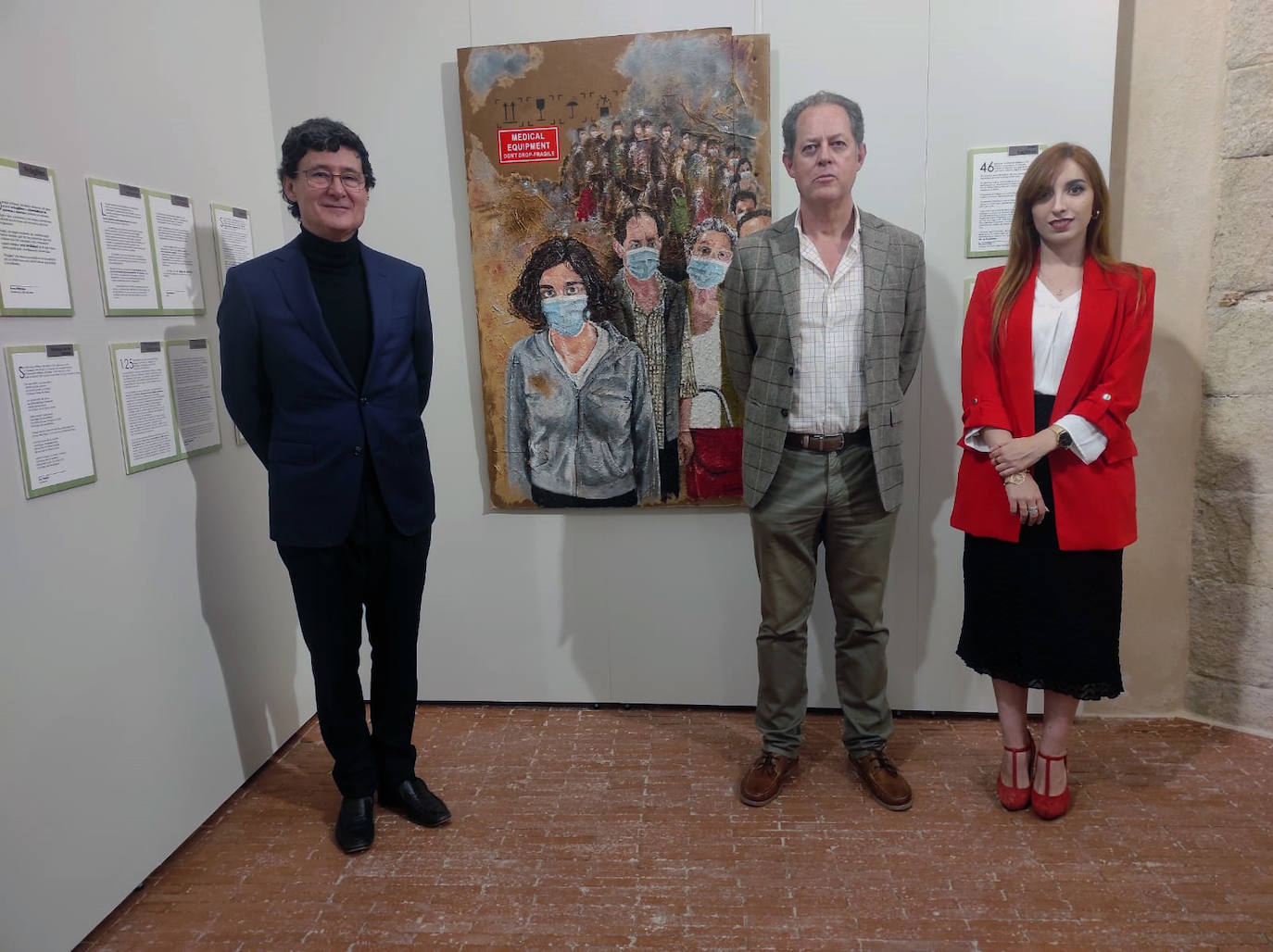El palacio de los Barrantes Cervantes acoge llamativas obras, con la exposición 'Frágiles'