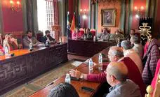 Carlos Carlos aborda el problema del abastecimiento de Santa Lucía con alcaldes de la zona