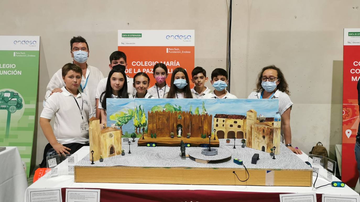 Estudiantes del colegio María de la Paz Orellana ofrecen una alternativa al turismo de la ciudad