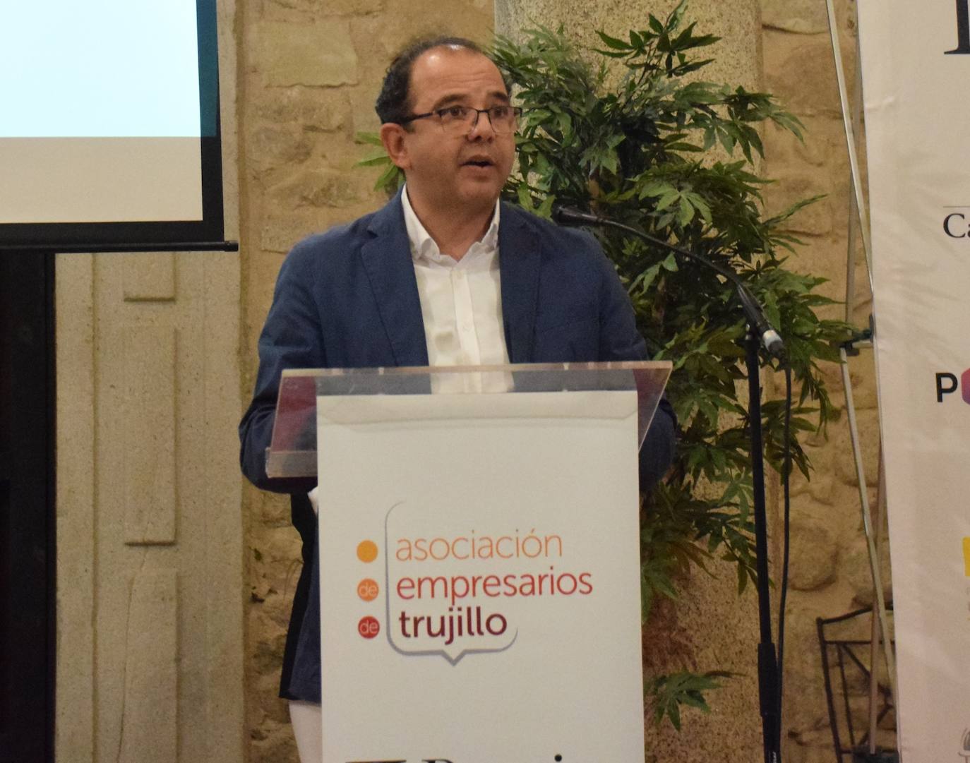 Juan Carlos Muriel resalta la utilidad de la nueva federación empresarial de zonas rurales cacereñas