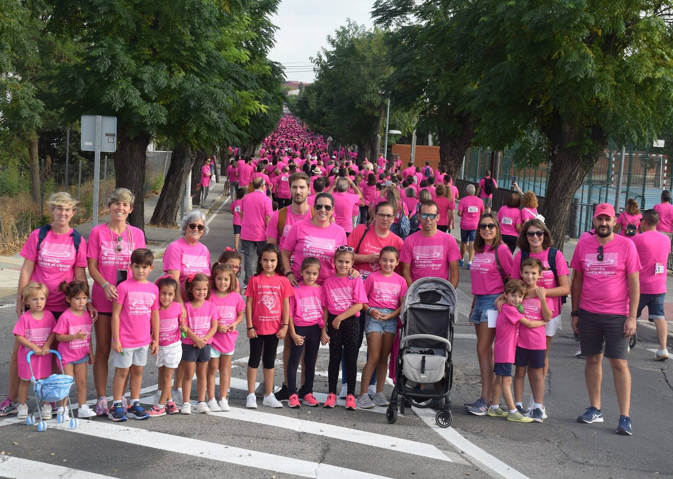La ciudad se vuelve a teñir de rosa con la recuperada Marcha contra el Cáncer
