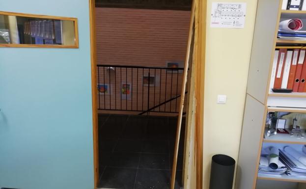 Roban en el Instituto 'Campos de San Roque'