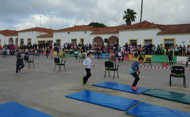 Celebrado en el CEIP 'César Hurtado' el VI Memorial 'Mari Gutiérrez'