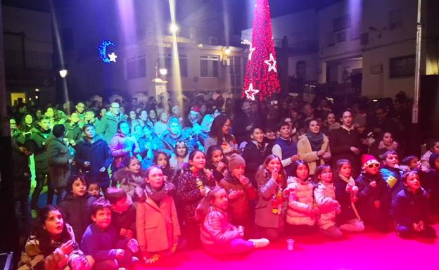 Los valverdeños despiden el año con las 'Precampanadas'