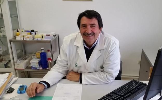 Ramiro, nuestro enfermero de toda la vida, se jubila